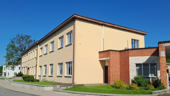 VTUA klientu apkalpošanas ēka Bauskā, dzeltenos toņos