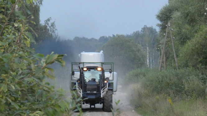 Traktortehnikas gaisma